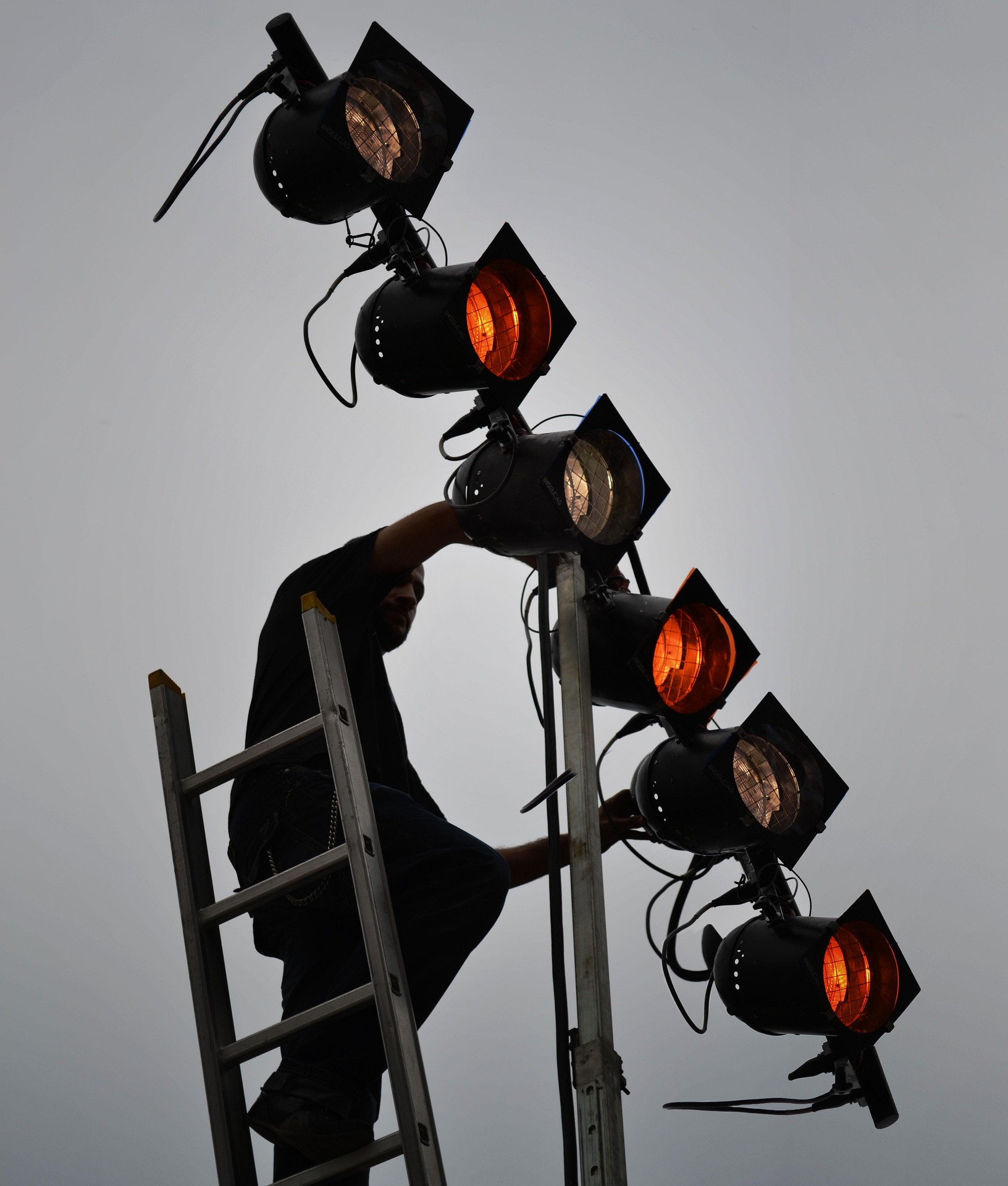 Emergency electrician